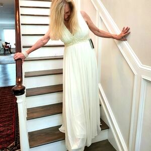 JS Boutique New Elegant Chiffon w/Beaded Bodice Ivory Gown, Size 8-10, $75